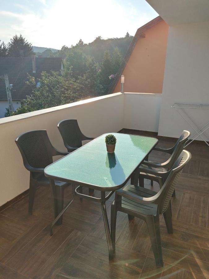 Fiesta Apartman Miskolc Exteriör bild