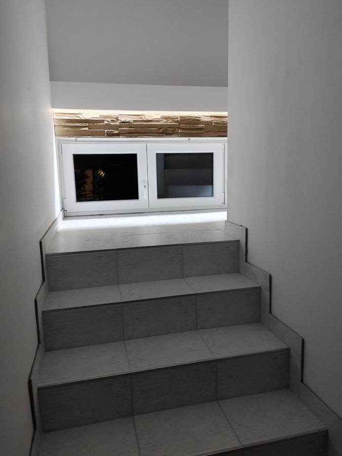 Fiesta Apartman Miskolc Exteriör bild