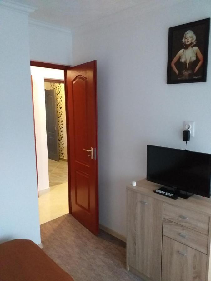 Fiesta Apartman Miskolc Exteriör bild